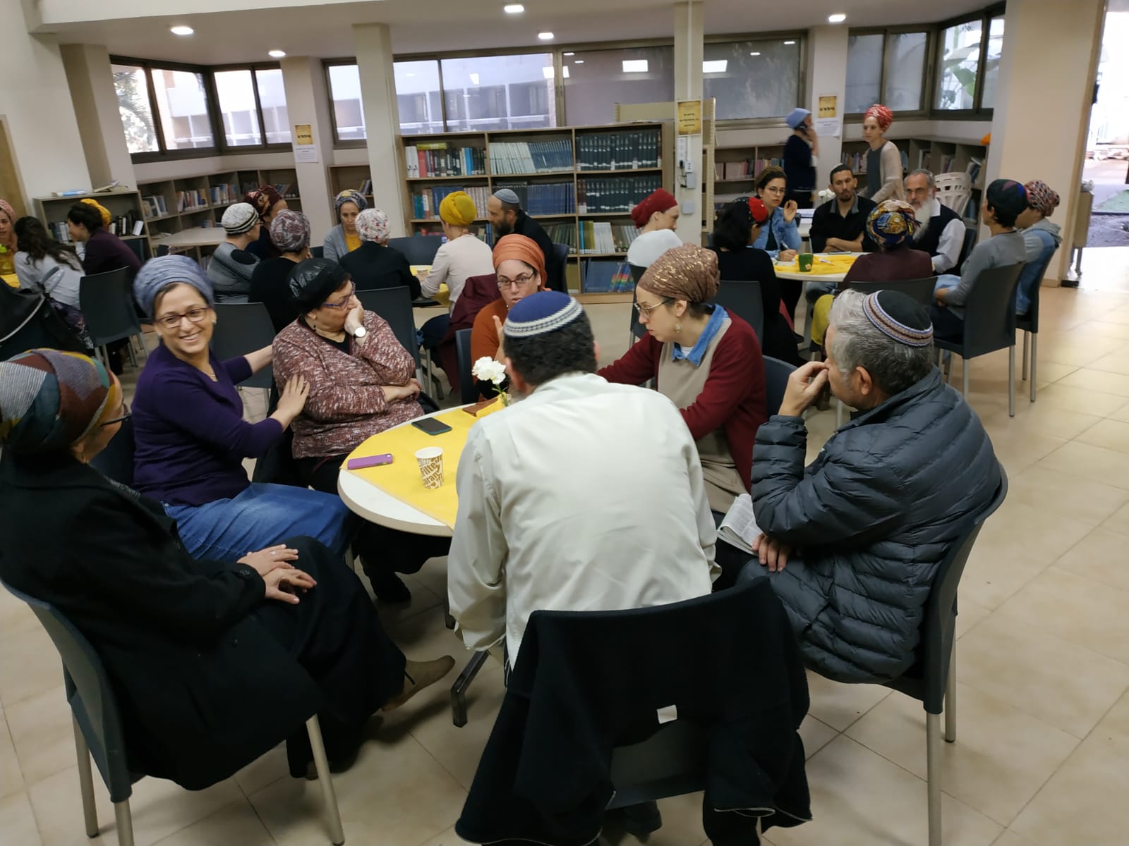 פתוח מקצועי-שולחנות עגולים4