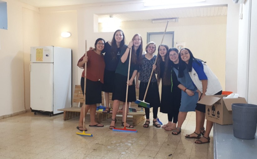 שגרה ונקיון בשמחה