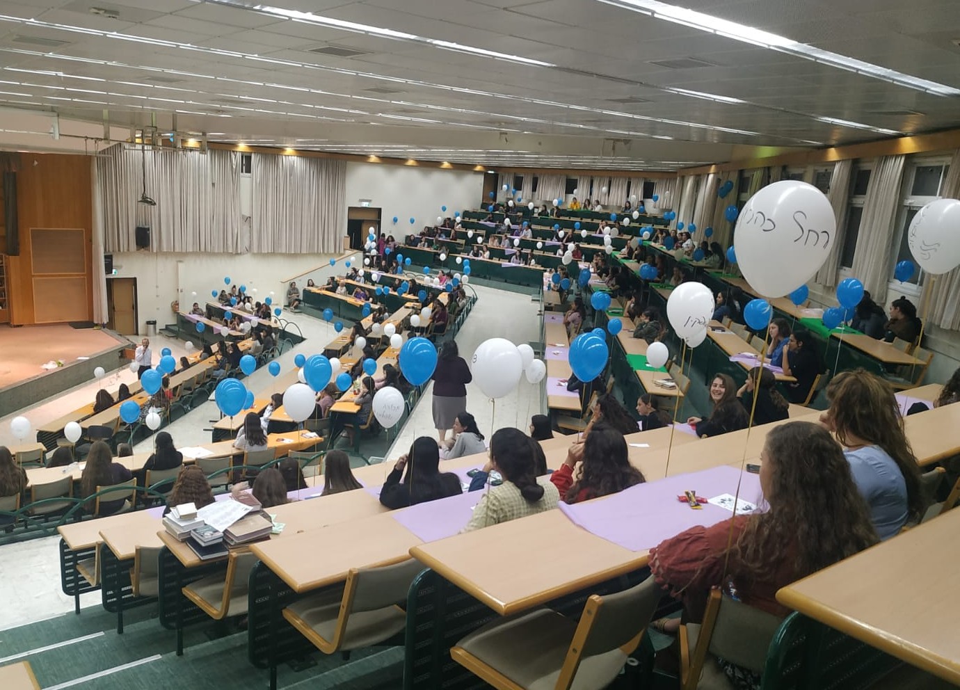 f6b29a6d-958a-48f4-bbf6-5bf74f092470